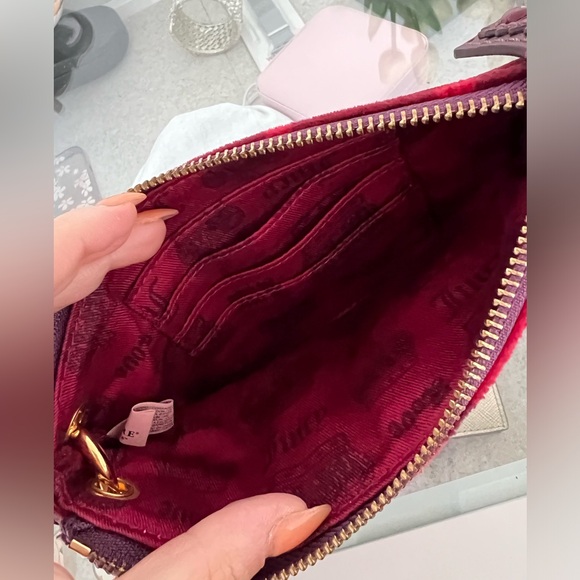 Red Juicy couture clutch - Picture 5 of 5